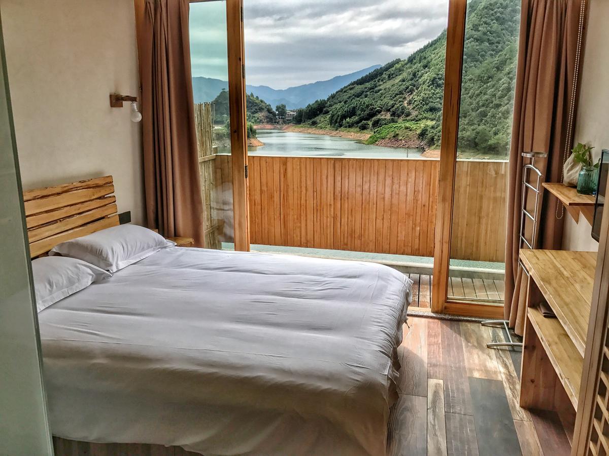 The Lake View Deyishe Resort In Thousand Island Lake Qianwu エクステリア 写真